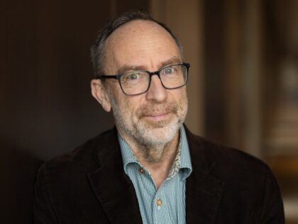 Wikipedia co-founder Jimmy Wales claims no bias