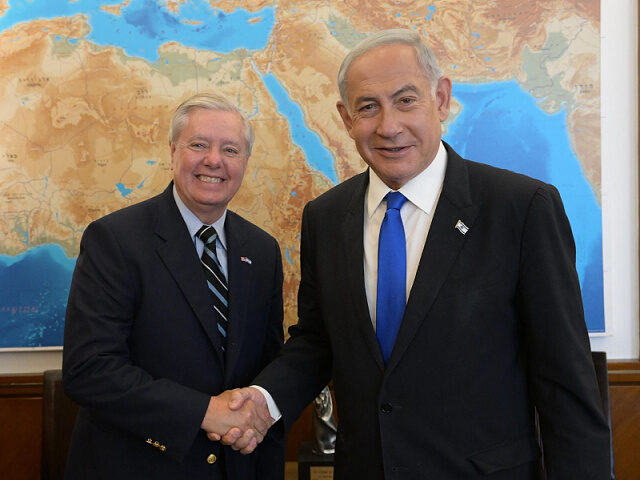april2023file-Senator-Lindsey-Graham-Israeli-PM-Benjamin-Netenyahu-getty JERUSALEM - APRIL 17: (----EDITORIAL USE ONLY - MANDATORY CREDIT - 'ISRAELI GOVERNMENT PRE