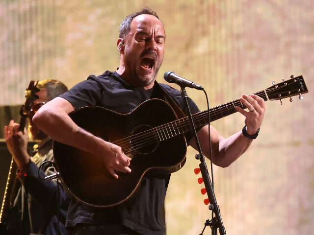 CLEVELAND, OHIO - OCTOBER 19: Inductee Dave Matthews of the Dave Matthews Band performs on