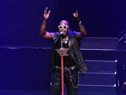 NIAGARA FALLS, ONTARIO - JUNE 25: Flo Rida performs on the OLG Stage at Fallsview Casino R
