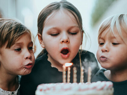 PHOTO — Wyoming Neighbors Save Seven-Year-Old Girl’s Birthday Party When Guests Cancel: 
