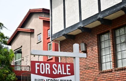 The median price of an existing US home reached a record $440,600 in June 2026, while the