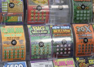Husband's research pays off with $500,000 lottery win