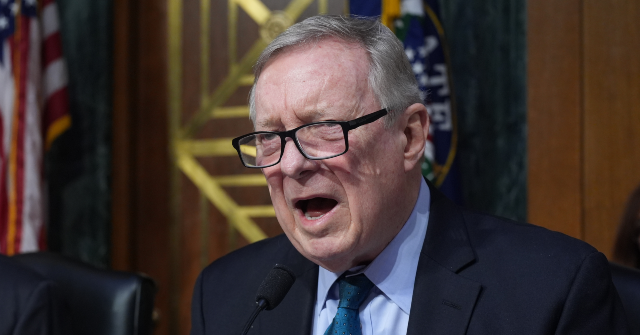 Sen. Dick Durbin: Anthony Fauci an 'Example of American Excellence' Who 'Deserves an Apology'