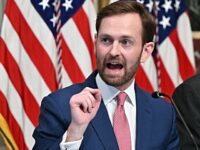 FTC Chief Rebukes Silicon Valley Investor for Sneering at Americans