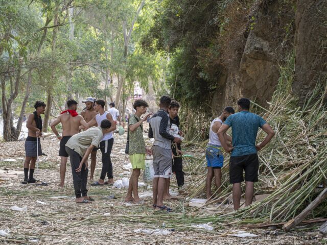 VIDEO: Moroccan Men Hide out in Ceuta’s Woods to Escape Deportation from Spain