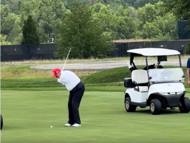 Donald Trump golf winning shot