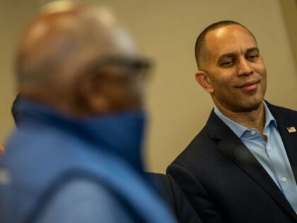 Clyburn on Progressive Critics of Jeffries: ‘Most’ ‘Have Never Done Anything̵