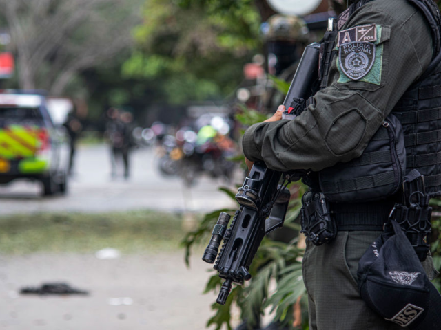 Colombia: Police Intercept Bus Full of Bombs Hours Before Abelardo de la Espriella’s Inaugura