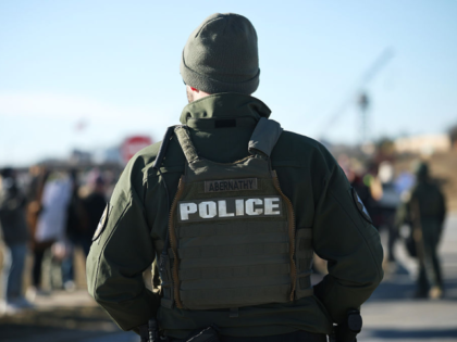 Iowa Asks Supreme Court to Uphold State Immigration Law