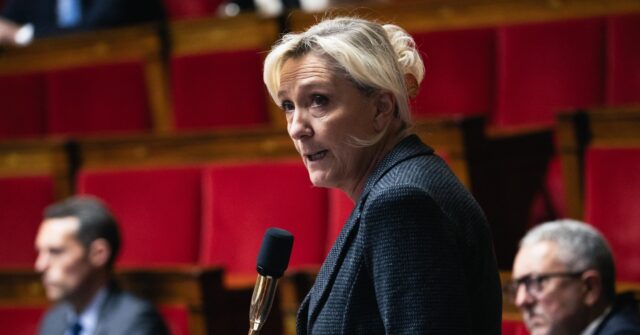 Le Pen Vows Referendum to ‘Combat Islamist Ideologies', Including Fines for Veiling of Women and Girls