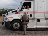 Judge Blocks Homeland Security Review of Migrant Trucker Licenses