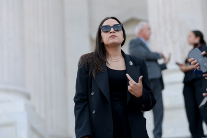 Consumer Confidence Drops As Midterms Loom