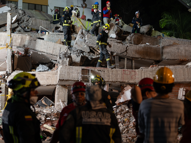 Colombia Faces ‘Sanitary Challenge’ as Bodies Decay Under Earthquake Rubble and Funeral