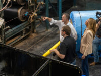 Capital Spending Boom Lifts US Manufacturing Beyond AI