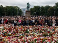Tens of Thousands Gather in Oslo to Mourn Norway’s King Harald V