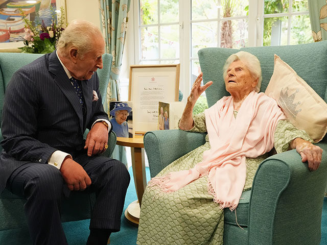 GettyImages2290780153 King Charles III meets the world's oldest person, 116-year-old Ethel Caterham, at Hallmark