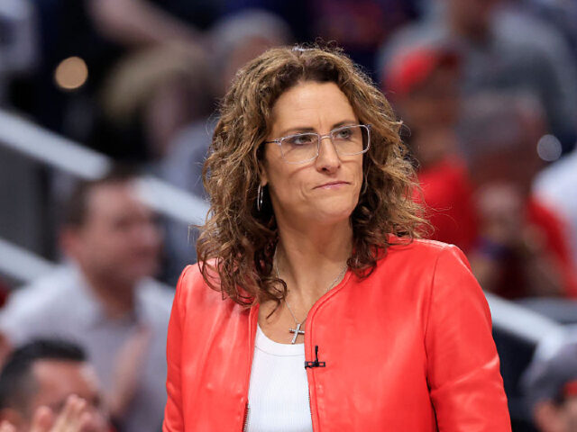 WNBA Coach Stephanie White Claims She Didn’t See Foul on Sophie Cunningham, Video Shows Other