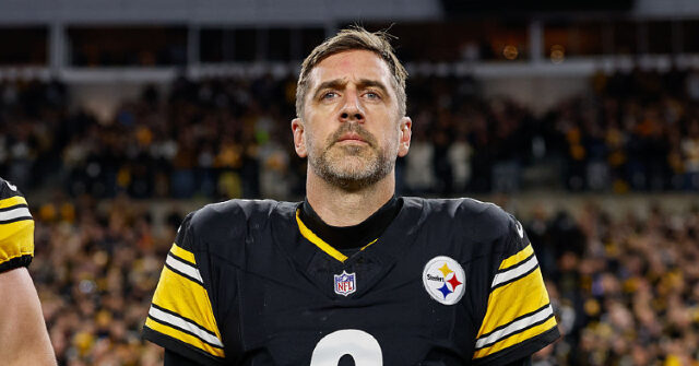 Aaron Rodgers Calls Anthony Fauci 'An Absolute Coward'