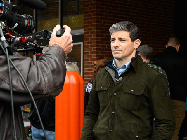 CBS Chief Correspondent Matt Gutman Accused of Harassment in ABC Producer Suit