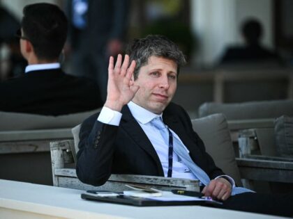 Sam Altman waves bye to OpenAI execs