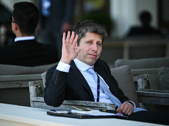 Sam Altman waves bye to OpenAI execs