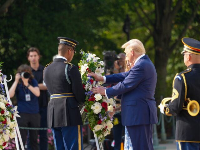 Trump Tribute to 13 Soldiers Donald Trump visits Arlington Cemetery to pay tribute to the 13 servicemembers killed duri
