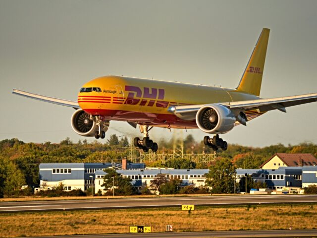 dhl jet landing A cargo plane's tires caught fire late Wednesday when the aircraft touched down at Los Ang