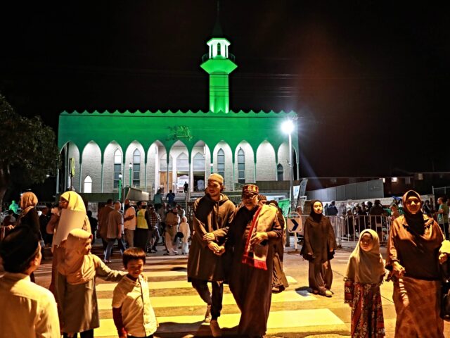 islamic call to prayer SYDNEY, AUSTRALIA - MARCH 22: Muslim worshipers leave after the first Taraweeh prayers at