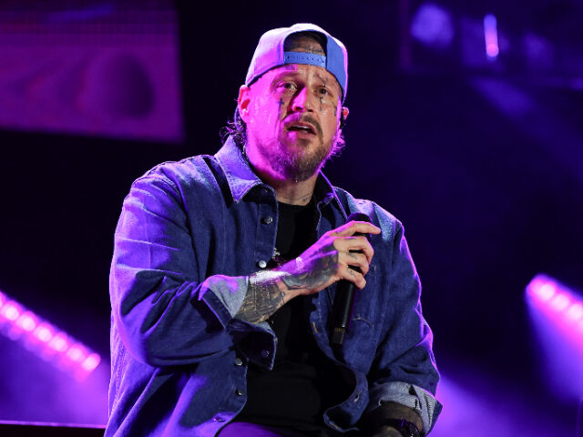 Jelly Roll Tears Up at Fan Backlash, Claims He’s Centrist, Says He Had to ‘Say What I K