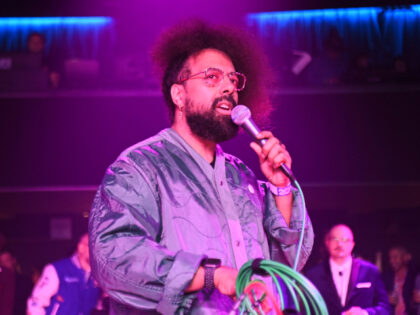 LOS ANGELES, CALIFORNIA - OCTOBER 03: Reggie Watts performs at the IHEARTCOMIX 20th Annive