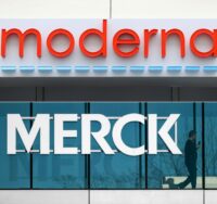 ‘Breakthrough’ mRNA Cancer Drug Curbs Melanoma in Large Trial