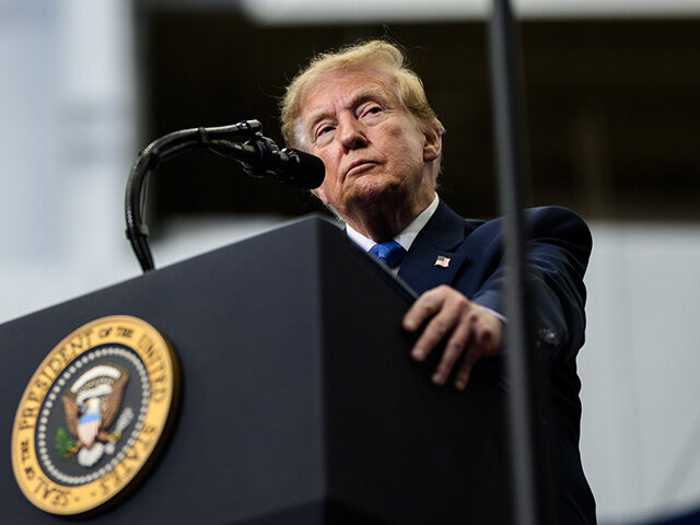 55499797959f45f75c8d President Donald J. Trump delivers remarks before a Congressional Space Medal of Honor Cer
