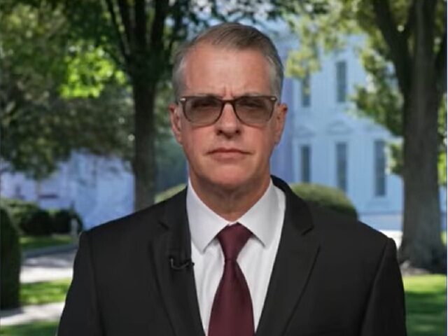 White House on Inflation Outpacing Hourly Earnings: Hours Have Gone Up, So Total Earnings Beating I
