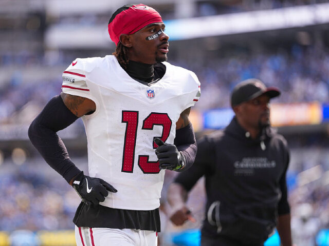 Cardinals Player Fined for Writing ‘Glory Be 2 God’ on His Eye Black