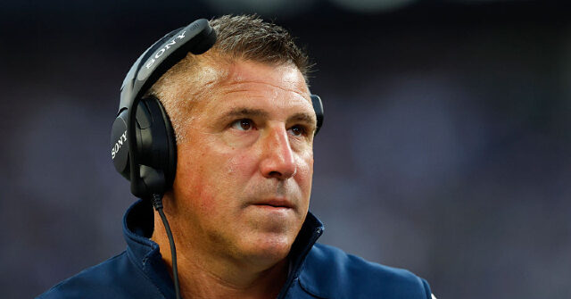 Patriots Coach Mike Vrabel Defends TreVeyon Henderson's Stand for Parents in Transgender Custody Case