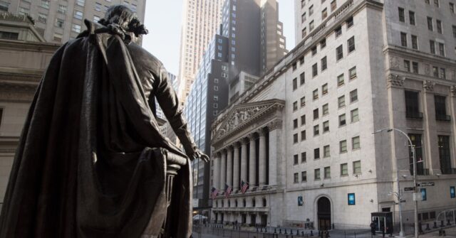 10-Year Treasury Climbs Above 5% For First Time in Years