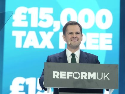 Farage’s Reform UK Party Vows Tax Cuts for 40 Million Britons Within 100 Days If Elected