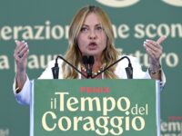 Meloni Announces Plan to Ban Burqas in Schools, Limit Number of Migrants in Classrooms