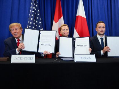 NEW YORK, NEW YORK - SEPTEMBER 22: (L-R) U.S. President Donald Trump, Prime Minister of De