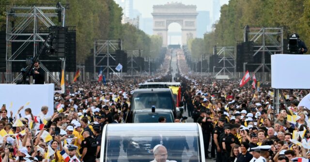 Pope Leo Holds Mass for 800K at Site of French Revolution Guillotine Terror