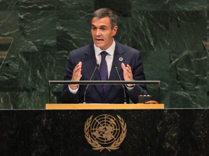 NEW YORK, NEW YORK - SEPTEMBER 23: Prime Minister of Spain Pedro Sanchez speaks during the