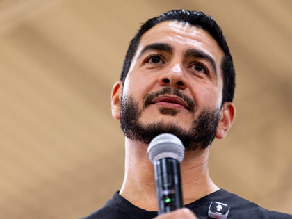 Democratic candidate for U.S. Senate Abdul El-Sayed answers questions from attendees durin