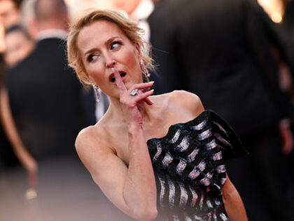 ‘X Files’ Star Gillian Anderson Says She’s Pansexual After Dating Men and Women