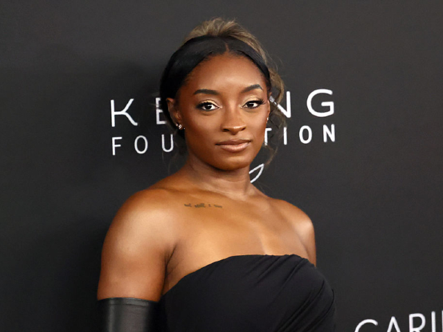 Simone Biles Says 3 Masked Robbers Broke Into Chicago Home and Stole Her Porsche