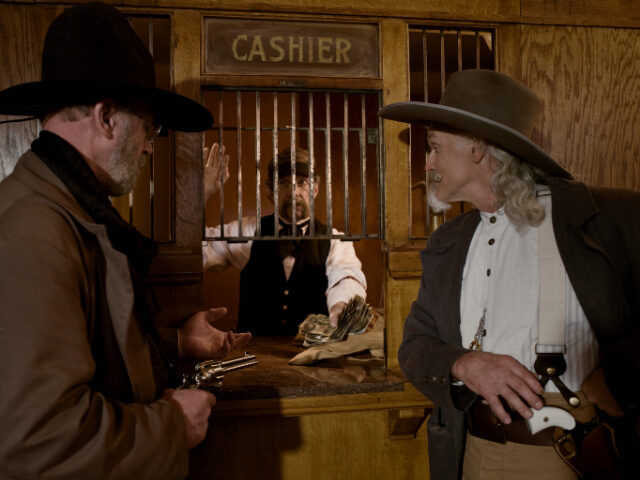 Old Time Bank Robbery, Guns