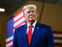 Trump in Labor Day Message Says GOP Will Win Big in Midterms
