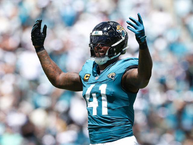 Jaguars player in heated clash with ball boy over ball
