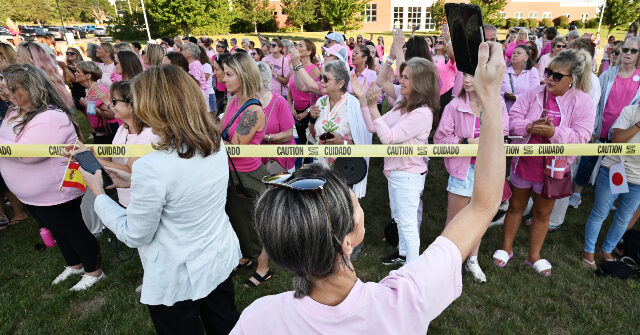 Pro-Lindsay-Clancy-demonstrators-640x335.jpg