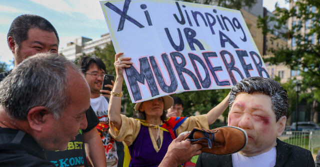 Hundreds Protest Chinese Communism Near WH During State Dinner for Xi
